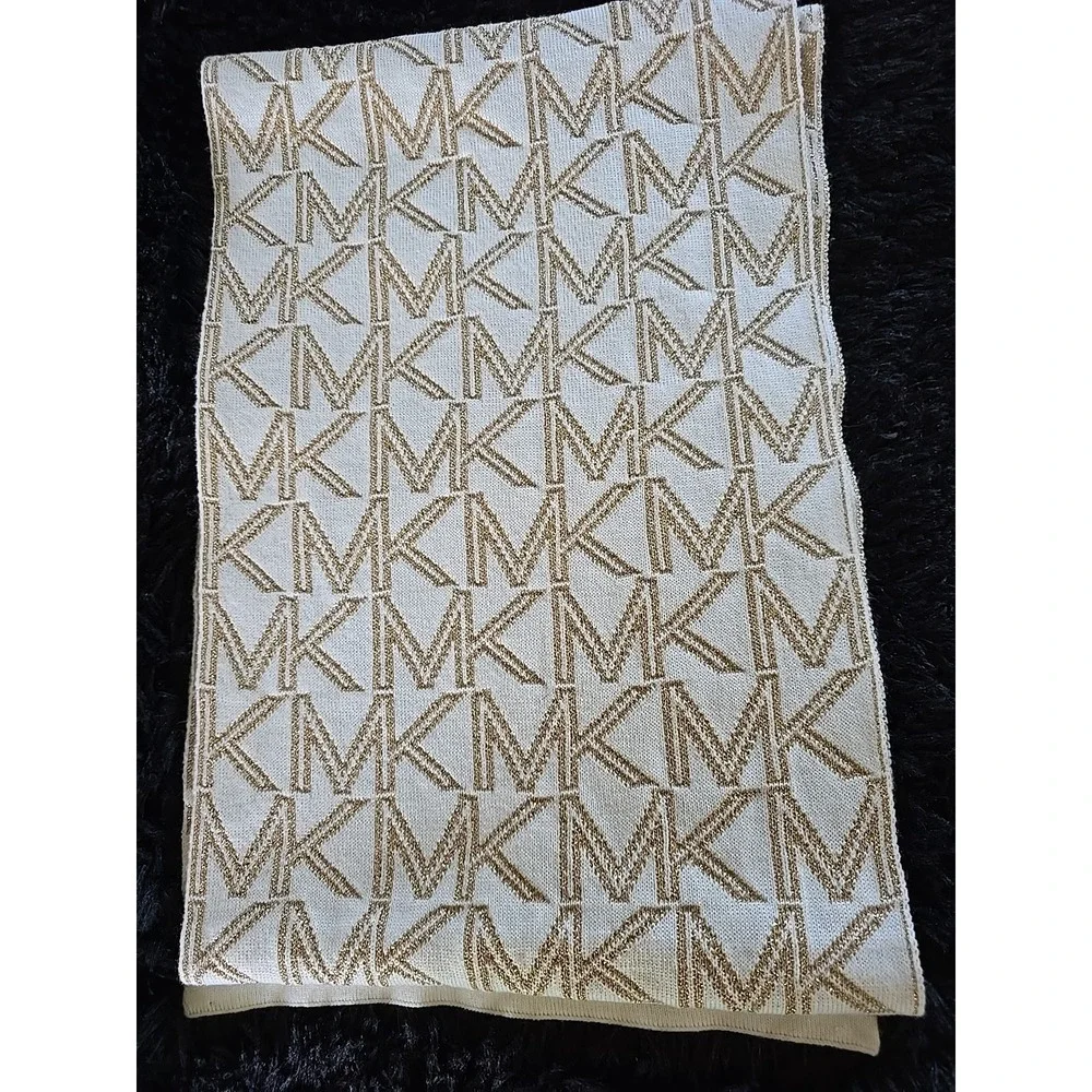 MICHAEL KORS MK Initials Signature Neck Scarf Cream‎ And Gold MSRP $78 63 Inches